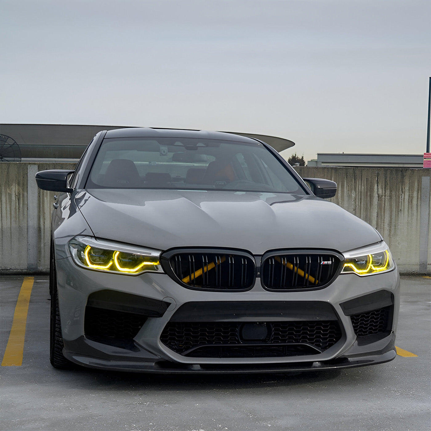 BMW M5 F90 Pre-LCI with Yellow DRL Modules Installed – Side Profile