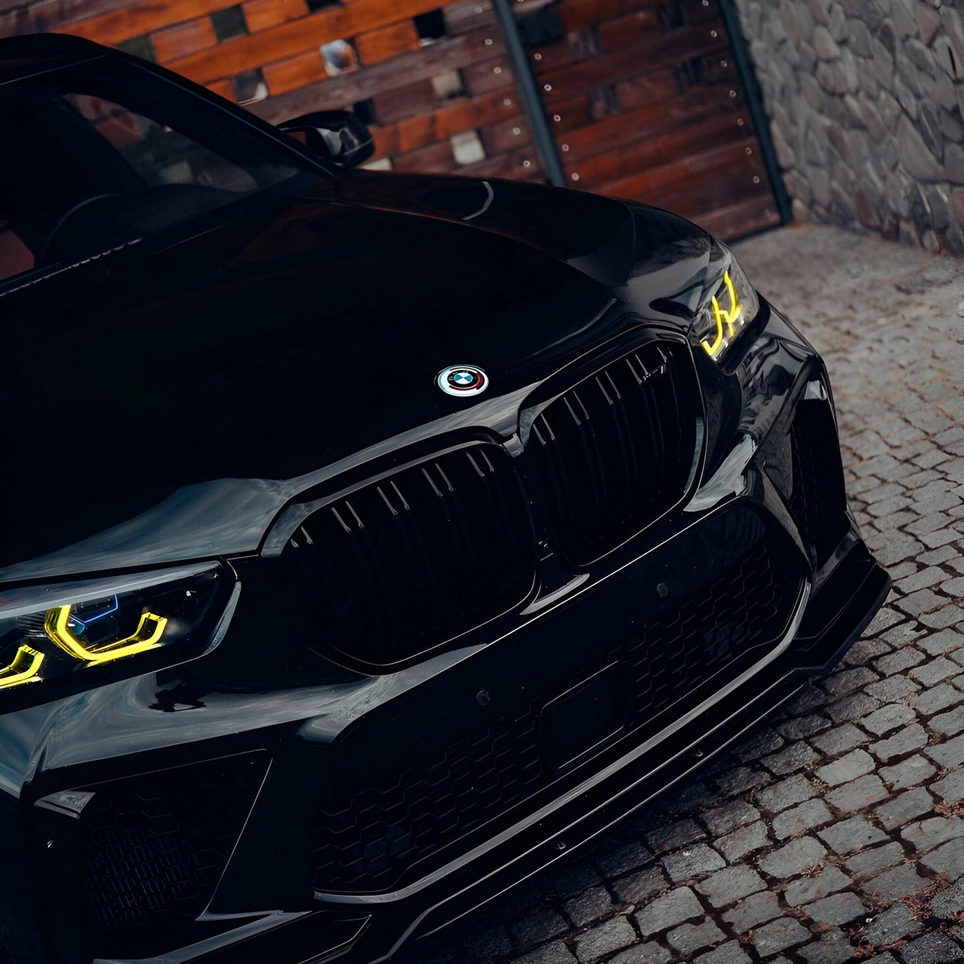 Close-Up of CSL Yellow DRLs on BMW X6M F96