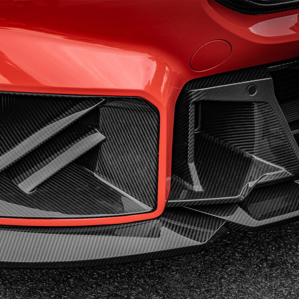 SOOQOO carbon fibre Front Splitter V2 on BMW M2 (G87), bumper corner close-up detail