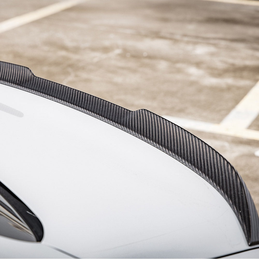 SOOQOO carbon fibre rear spoiler on BMW M2 (G87), boot edge close-up detail