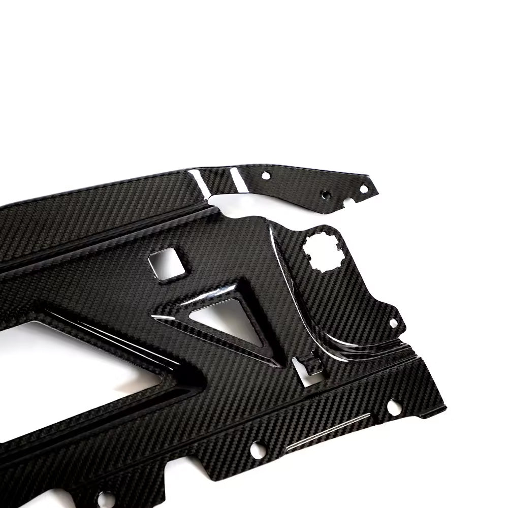 Zoomed View of Carbon Fibre Replacement Radiator Cooling Shroud Slam for BMW M3 & M4 (G80/G82/G83)