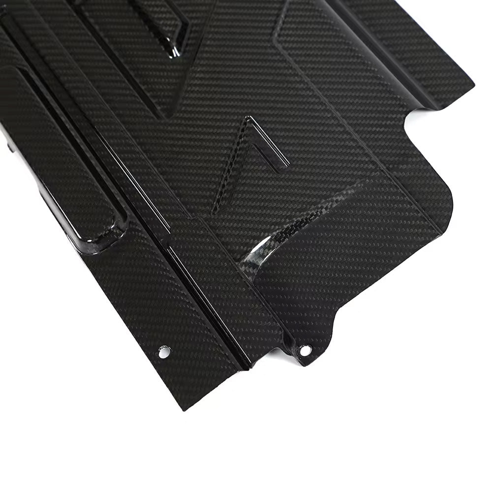 Zoomed Close-Up of Carbon Fibre Radiator Cooling Slam Panel Cover for BMW M3 & M4 - Detailed View