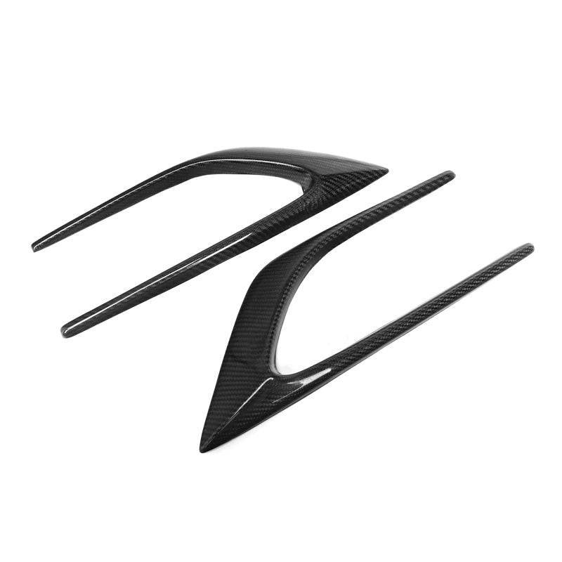 Angle View of Carbon Fibre Fender Trim for Mercedes C63 AMG Coupe (W205)