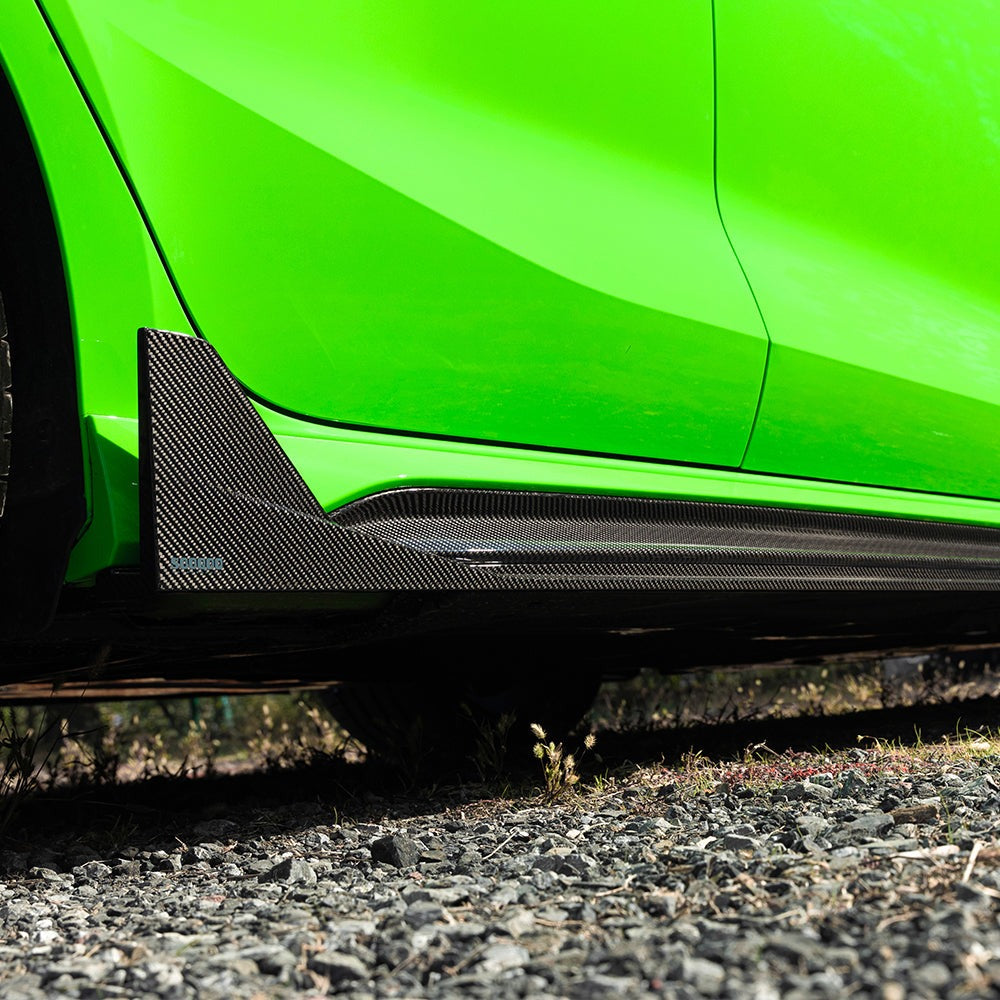 SOOQOO carbon fibre side skirts on Audi RS3 (8Y), rear wheel close-up detail